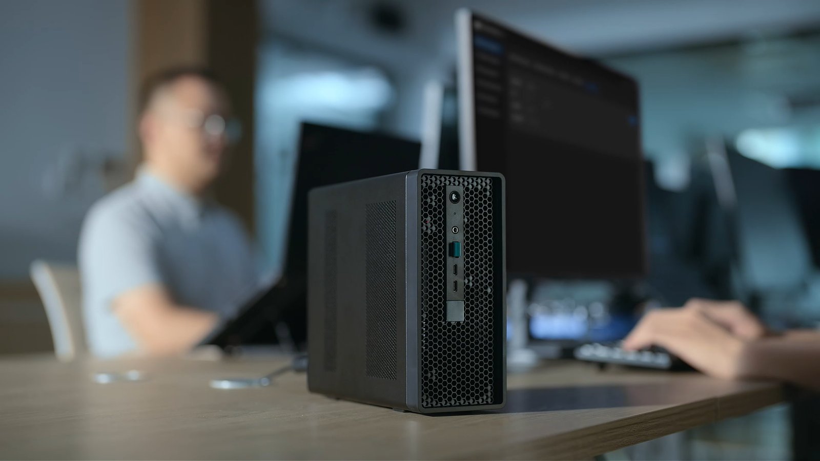 DJI FlightHub 2 AIO on a desk, next to the operator workstation