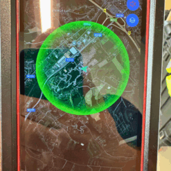 GPS-display met kaart met groene zone.