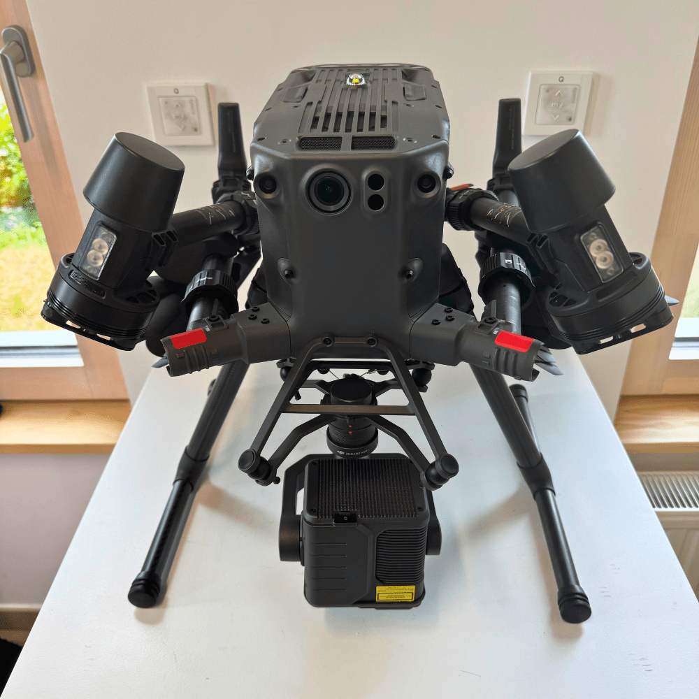 Gebrauchte DJI Matrice 300 RTK mit Zenmuse H20T Nutzlast, Vorderansicht