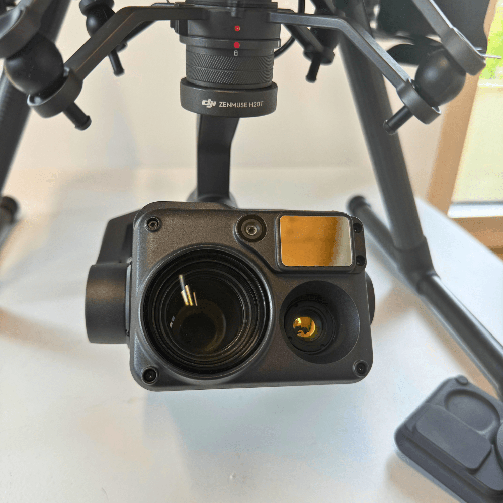 Zenmuse H20T Nutzlast, Nahaufnahme der Sensoren (Zoom, Weitwinkel, Wärmebild, Laser)