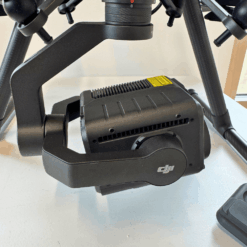 Zenmuse H20T Nutzlast an der DJI Matrice 300 RTK, Seitenansicht
