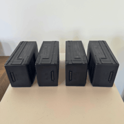 Les 4 batteries DJI TB65 du lot, vue arrière avec connecteurs
